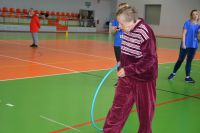 Kolejna konkurencja na czas. Tym razem toczenie koła hula hop.