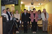 Po części artystycznej wszyscy razem zaśpiewaliśmy "100 lat" dla Pani Dyrektor.