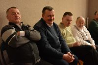 Nasi Mieszkańcy usiedli wygodnie, aby oglądać występy zespołów z różnych Placówek.