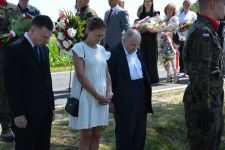 Chwila ciszy dla uczczenia pamięci żołnierzy poległych w obronie naszej Ojczyzny.