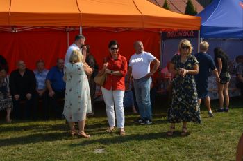 Zdjęcia z pikniku zorganizowanego przez Warsztaty Terapii Zajęciowej w Świeszewie.