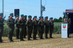 Zdjęcia z przebiegu uroczystości patriotycznej w Popowie Borowym, w której uczestniczyła delegacja naszego Domu.