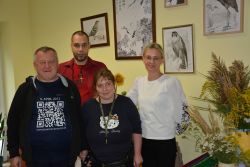 Mieszkańcy naszego Domu, wspólnie z Panią Kierownik, na spotkaniu integracyjnym u naszych Przyjaciół z Warszawy.