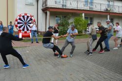 Zdjęcia z naszego uczestnictwa w imprezie sportowej w Domu Pomocy Społecznej w Szczutowie. Wrzesień 2025 roku.