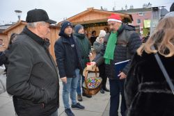 Zdjęcia z naszego uczestnictwa w Jarmarku Bożonarodzeniowym w Nasielsku. Grudzień 2025 roku.