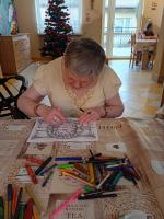 Świąteczne dekoracje oraz wspólne zajęcia w ostatnich dniach przed Bożym Narodzeniem 2025 roku.