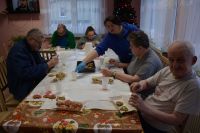 Świąteczne dekoracje oraz wspólne zajęcia w ostatnich dniach przed Bożym Narodzeniem 2025 roku.