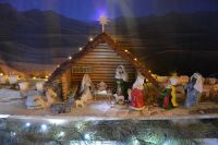 Świąteczne dekoracje oraz wspólne zajęcia w ostatnich dniach przed Bożym Narodzeniem 2025 roku.