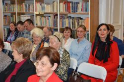 Spotkanie z poezją księdza Jana Twardowskiego w Miejsko-Gminnej Bibliotece Publicznej w Nasielsku.