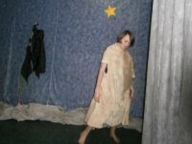 Mieszkanka osady w której panuje śmiertelna epidemia woła o pomoc.